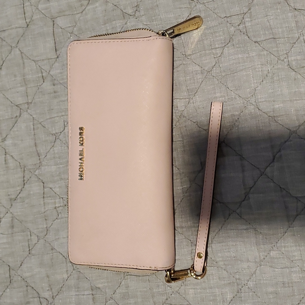 Michael Kors pink Wristlet zipper wallet